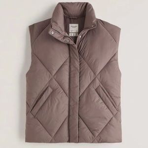 THE ABERCROMBIE & FITCH Oversized Puffer Vest Brown S Small NWT $99